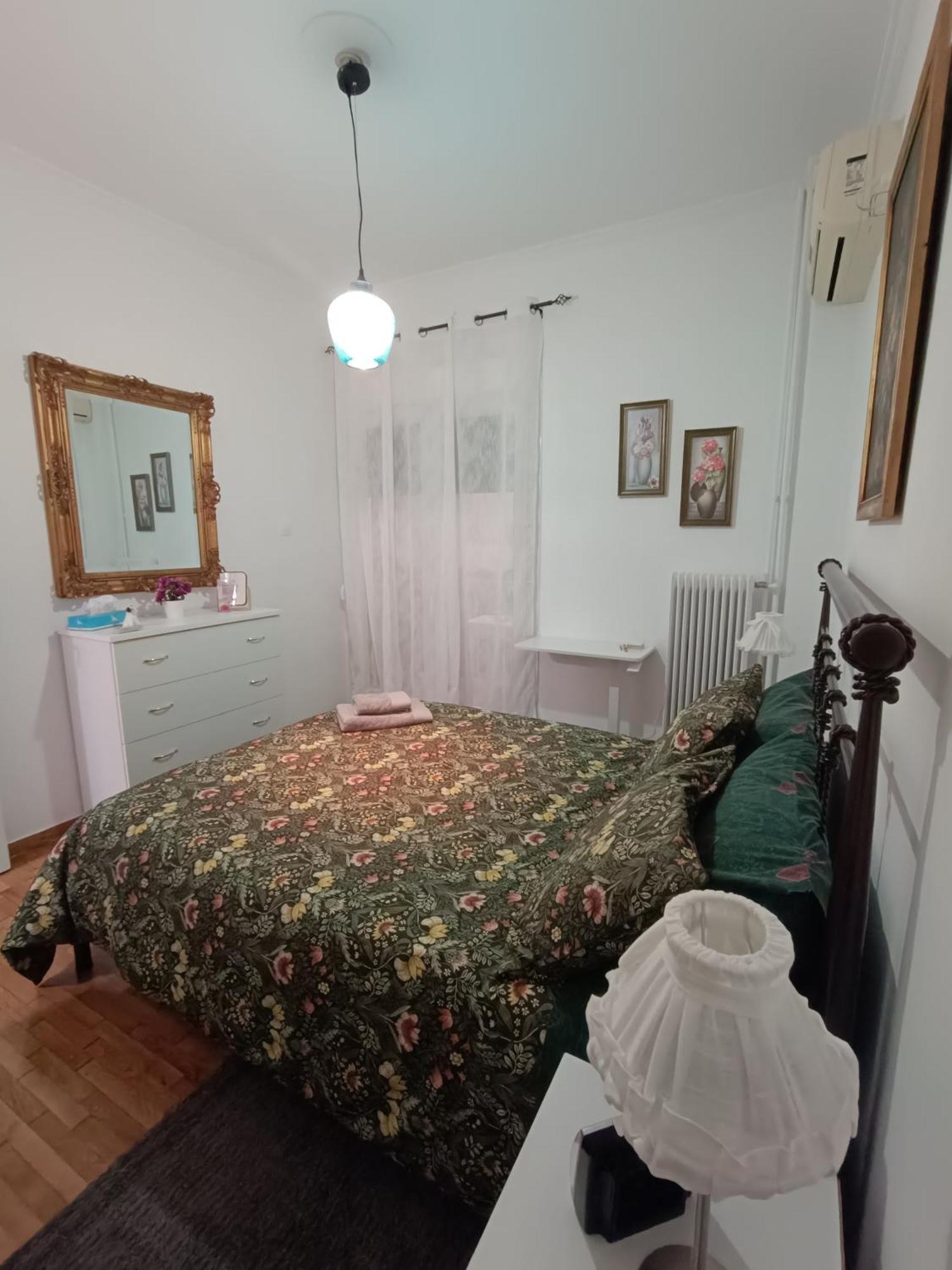 Apartment Metro Station Panormou Comfortable Max Two Guests *
