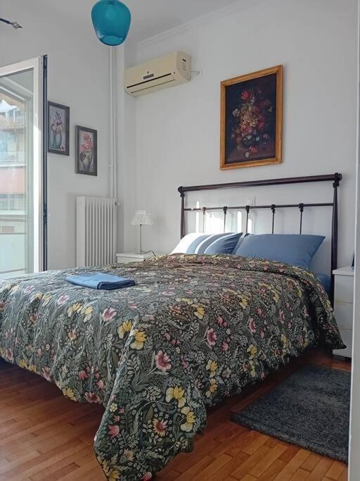 Metro Station Panormou Comfortable Max Two Guests Apartment
