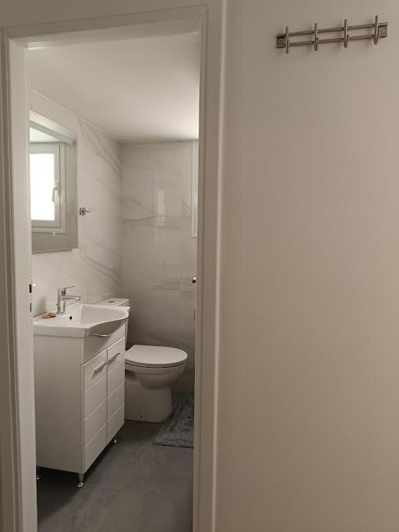 Metro Station Panormou Comfortable Max Two Guests Apartment *